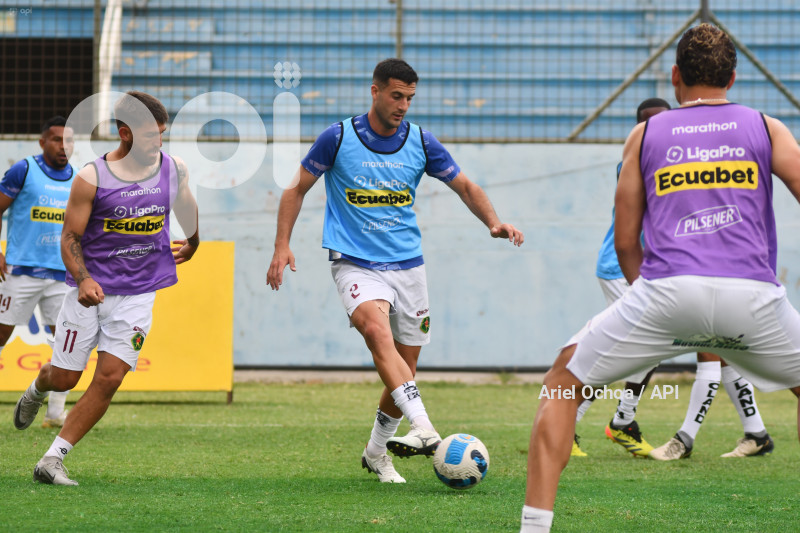 FBL-LIGAPRO-DELFIN-MUSHUC RUNA