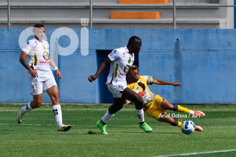 FBL-LIGAPRO-DELFIN-MUSHUC RUNA