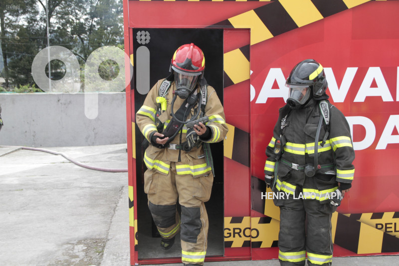 BOMBEROS-PREVENCION PIROTECNIA