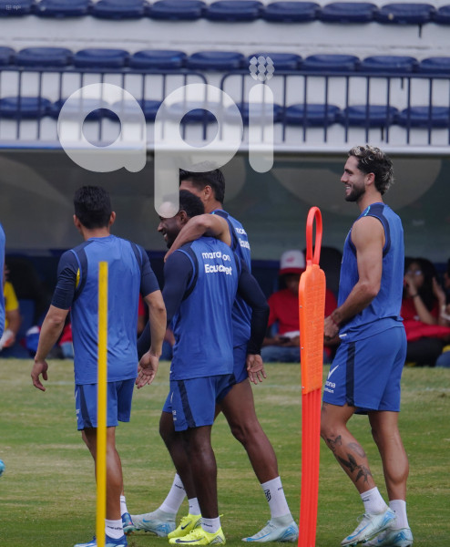 GYE-ENTRENAMIENTO SELECCION