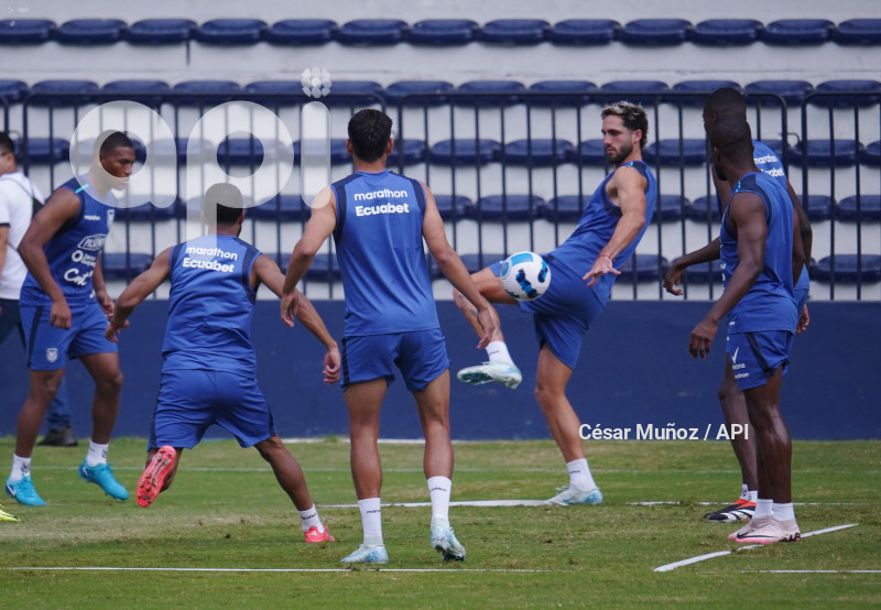 GYE-ENTRENAMIENTO SELECCION