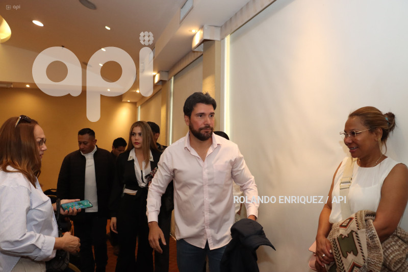 RUEDA-PRENSA-TOPIC-DESCALIFICACION