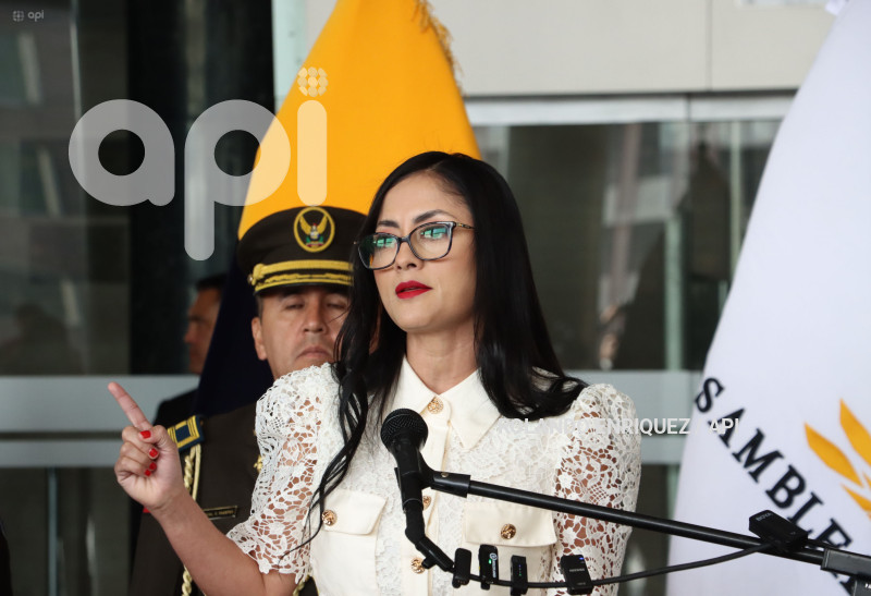 VIVIANA-VELOZ-RUEDA-PRENSA
