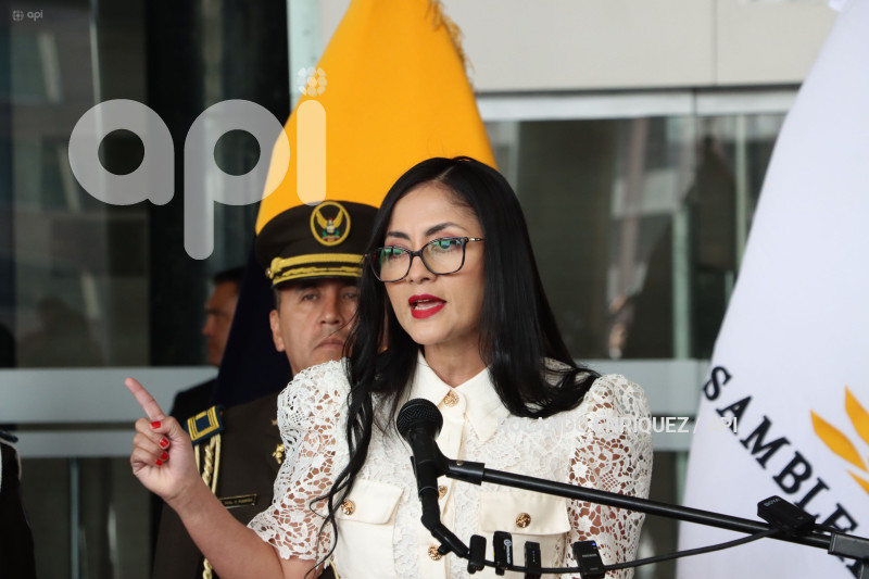 VIVIANA-VELOZ-RUEDA-PRENSA