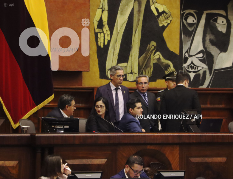 VERONICA-ABAD-ASAMBLEA