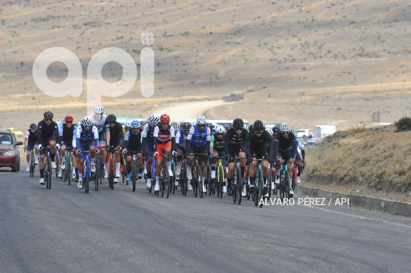 VUELTA-CICLISTICA-ARENAL-ALAUSI