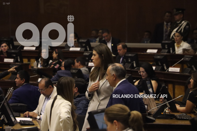 VERONICA-ABAD-ASAMBLEA