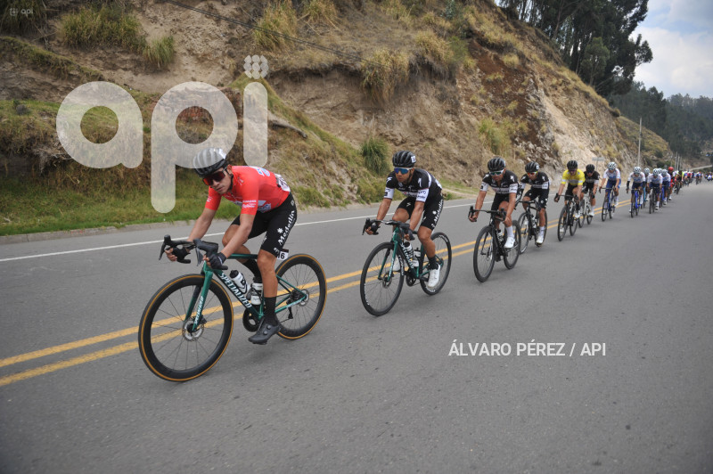 VUELTA-CICLISTICA-ARENAL-ALAUSI