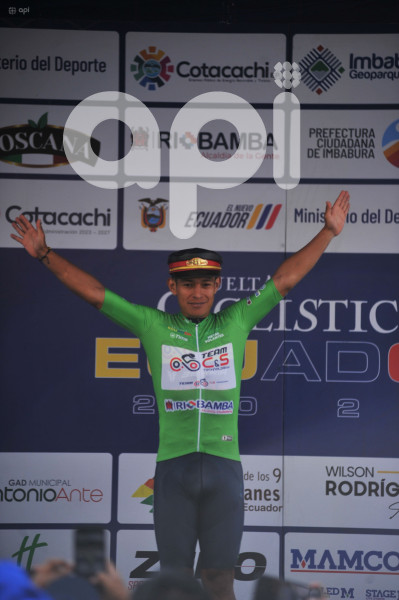 VUELTA-CICLISTICA-ARENAL-ALAUSI