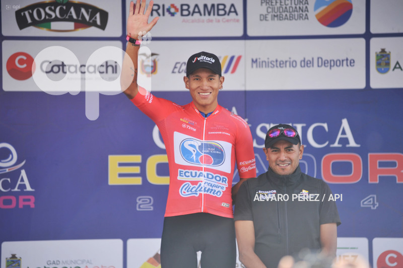 VUELTA-CICLISTICA-ARENAL-ALAUSI