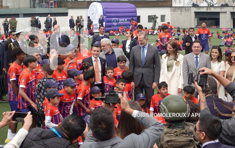 CUENCA-XXIX CUMBRE IBEROAMERICANA-ESCUELA FUTBOL