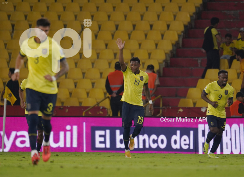 FBL-ELIMINATORIAS-ECUADOR-BOLIVIA