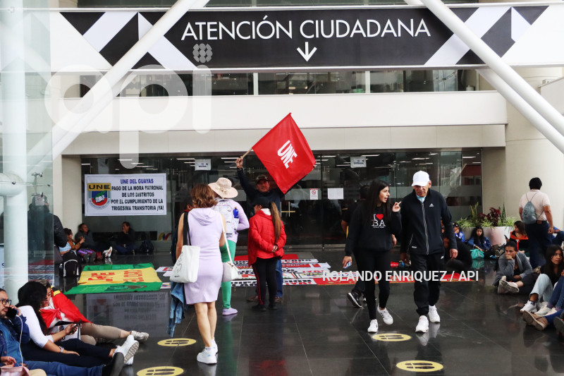 UNE-TOMA-MINISTERIO-ECONOMIA