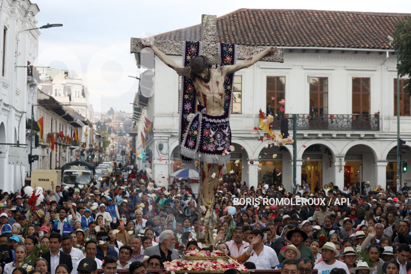 CUENCA-PROSECION SEÑOR GIRON