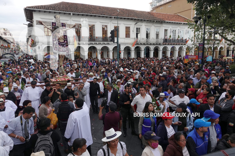 CUENCA-PROSECION SEÑOR GIRON