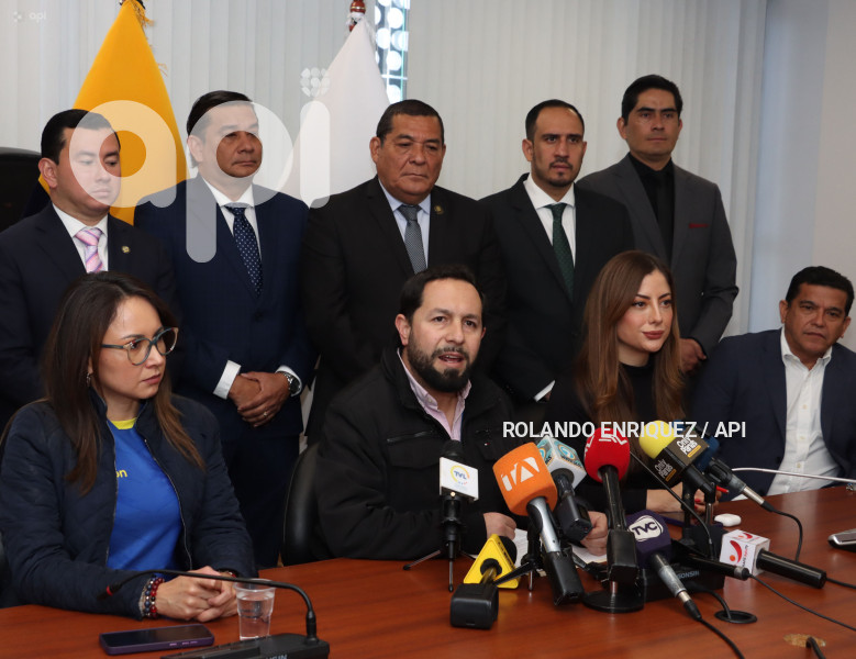 RUEDA-PRENSA-ADN-ARCOTEL-TELCONET