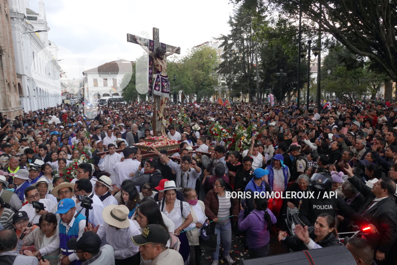 CUENCA-PROSECION SEÑOR GIRON