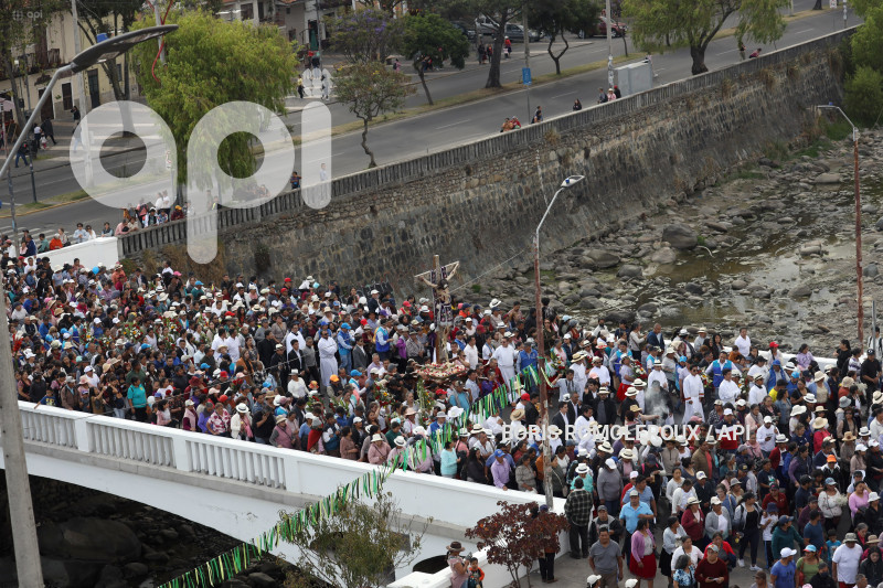 CUENCA-PROSECION SEÑOR GIRON