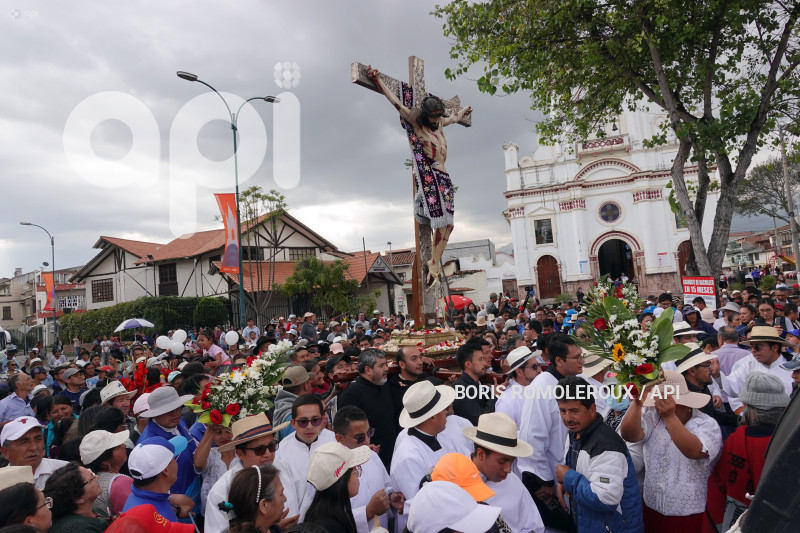 CUENCA-PROSECION SEÑOR GIRON