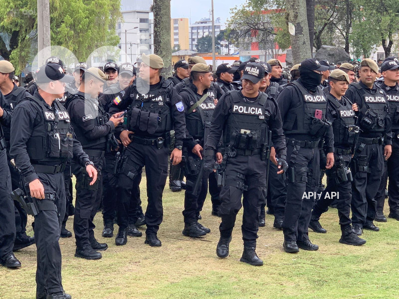 PREPARATIVOS-POLICIA-MARCHA-FUT