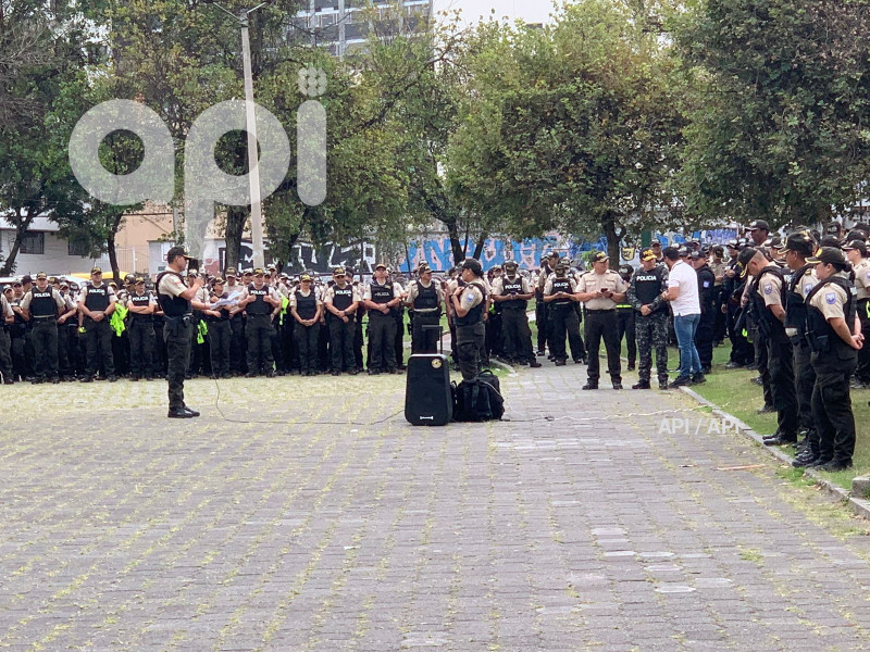 PREPARATIVOS-POLICIA-MARCHA-FUT
