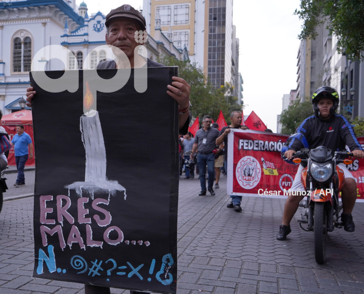 GYE-MARCHA CONTRA NOBOA
