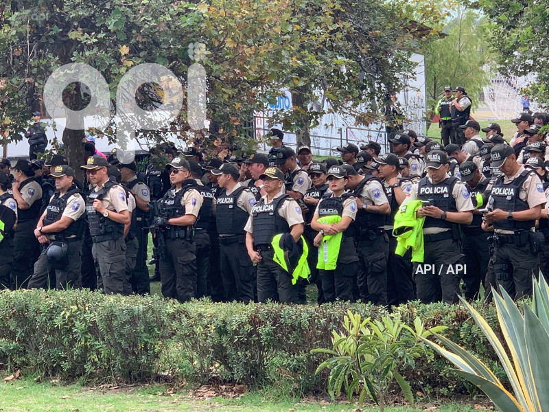 PREPARATIVOS-POLICIA-MARCHA-FUT