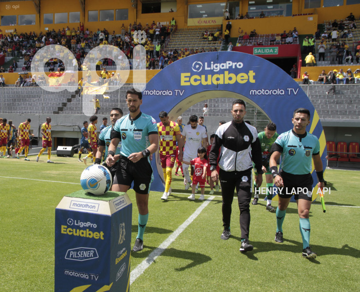 FBL- LIGAPRO-AUCAS-DELFIN