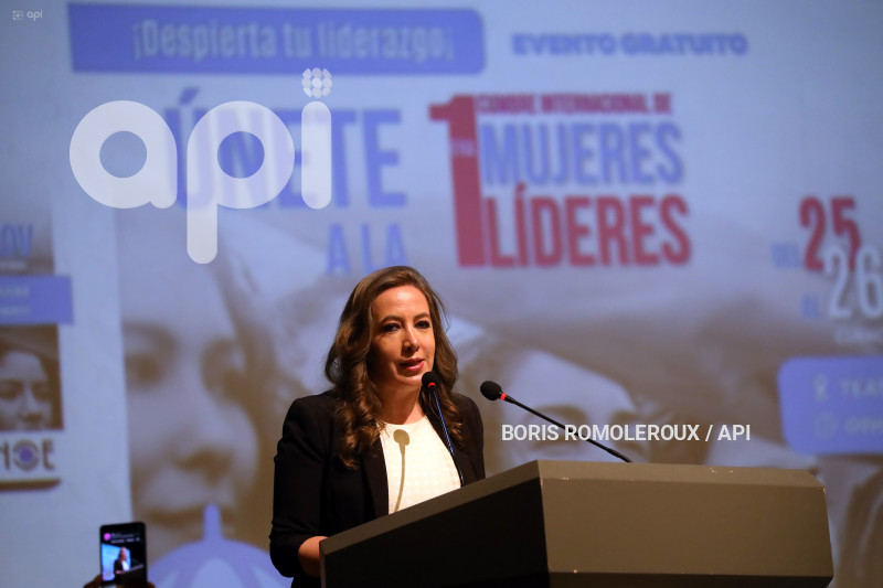 CUENCA-1RA-CUMBRE-INTERNACIONAL DE MUJERES LIDERES