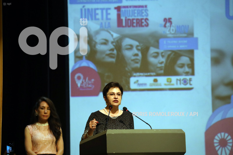 CUENCA-1RA-CUMBRE-INTERNACIONAL DE MUJERES LIDERES