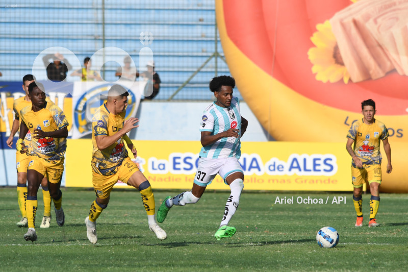 FBL-LIGAPRO-DELFIN-CUMBAYA