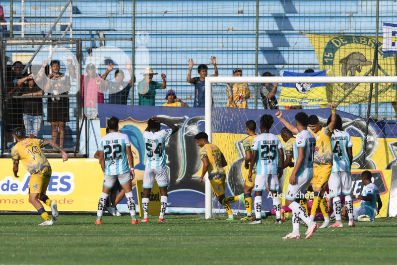 FBL-LIGAPRO-DELFIN-CUMBAYA