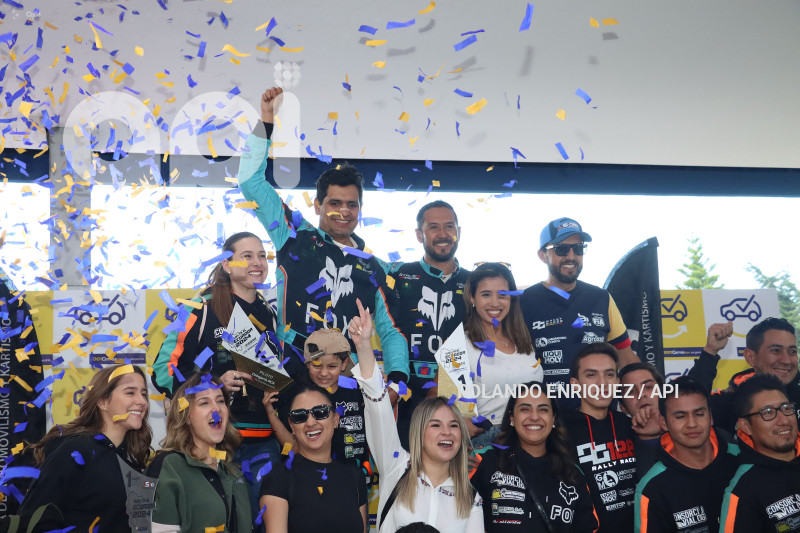 PREMIACION-VUELTA-AUTOMOVILISTICA-ECUADOR-2024