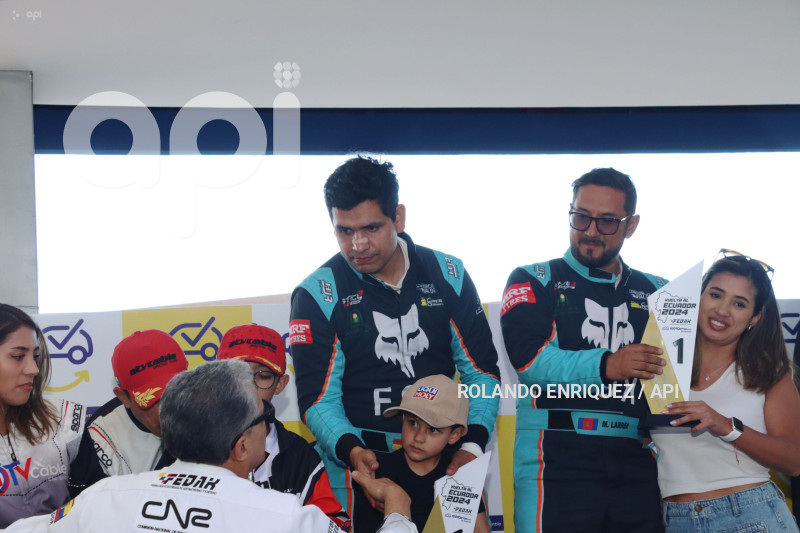 PREMIACION-VUELTA-AUTOMOVILISTICA-ECUADOR-2024