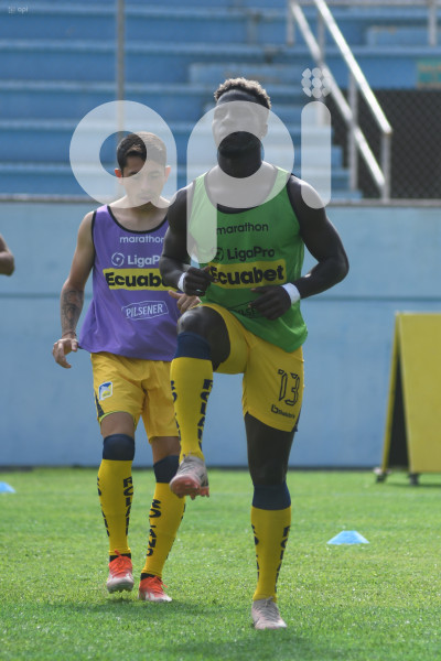 FBL-LIGAPRO-DELFIN-CUMBAYA