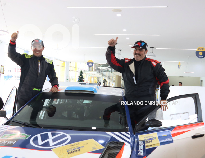 PREMIACION-VUELTA-AUTOMOVILISTICA-ECUADOR-2024