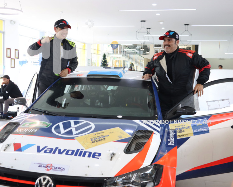 PREMIACION-VUELTA-AUTOMOVILISTICA-ECUADOR-2024