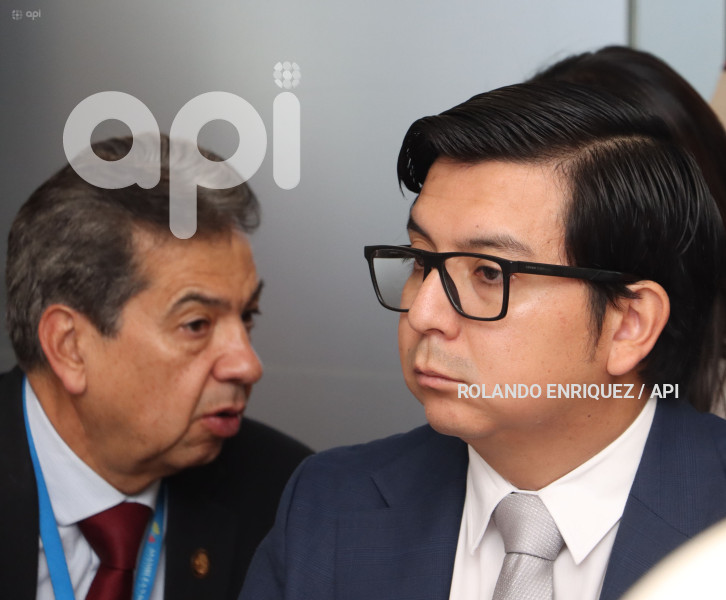 REFORMA-CONSTITUCION-BASES-MILITARES