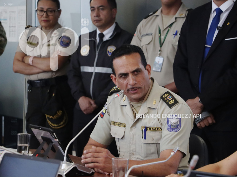 REFORMA-CONSTITUCION-BASES-MILITARES