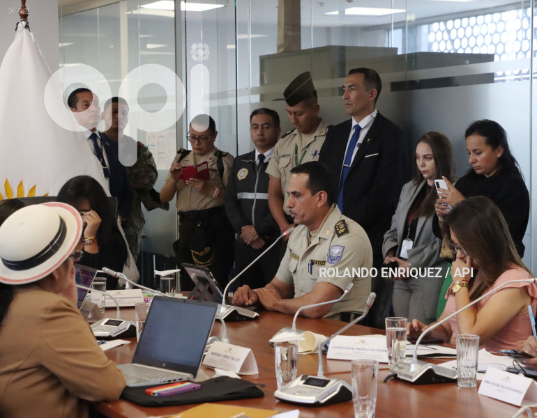 REFORMA-CONSTITUCION-BASES-MILITARES