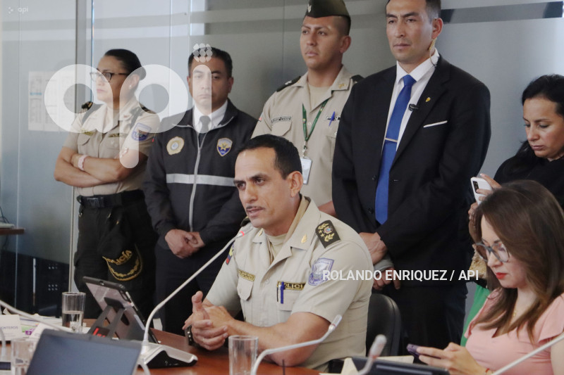 REFORMA-CONSTITUCION-BASES-MILITARES