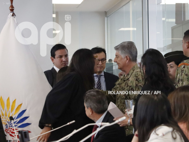 REFORMA-CONSTITUCION-BASES-MILITARES