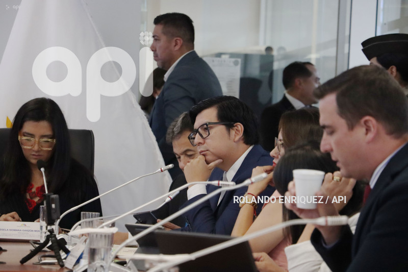REFORMA-CONSTITUCION-BASES-MILITARES