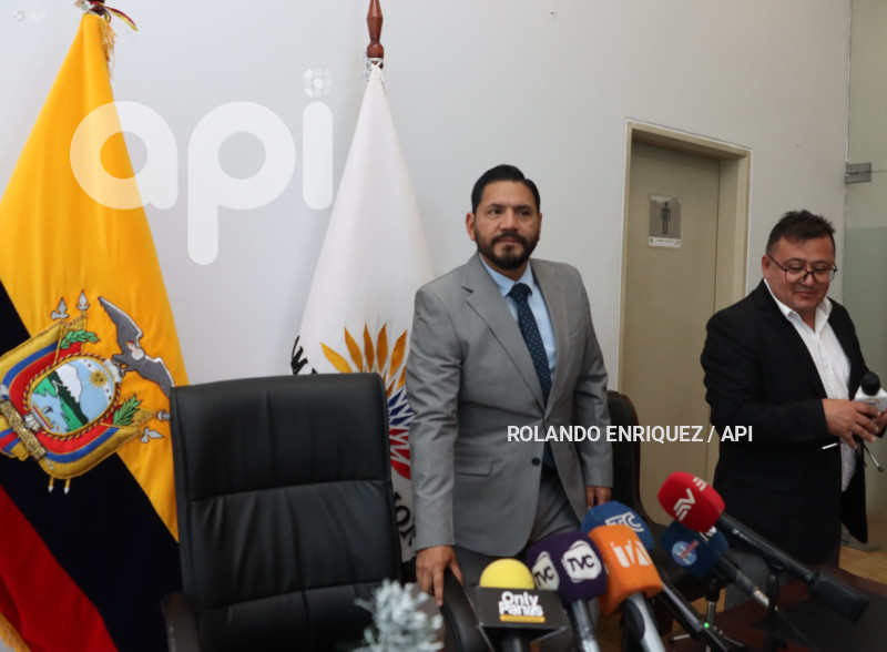 OTTO-VERA-CAMISETASOS-ASAMBLEA