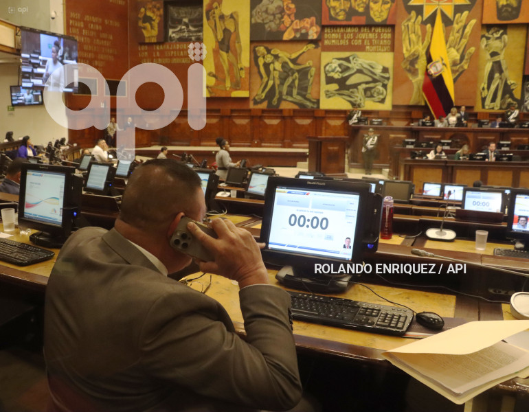 ASAMBLEA-JUICIO-ANDREA-ARROBO