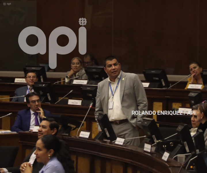ASAMBLEA-JUICIO-ANDREA-ARROBO