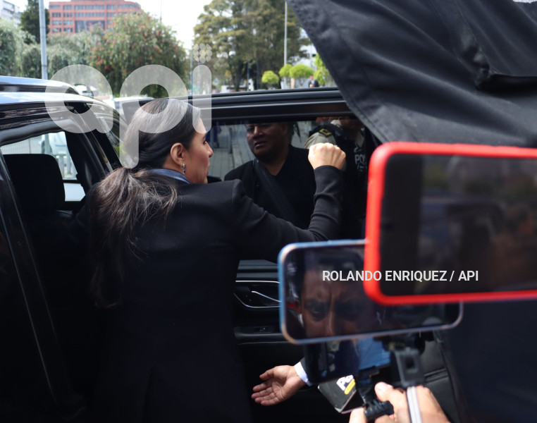 AUDIENCIA-VERONICA-ABAD