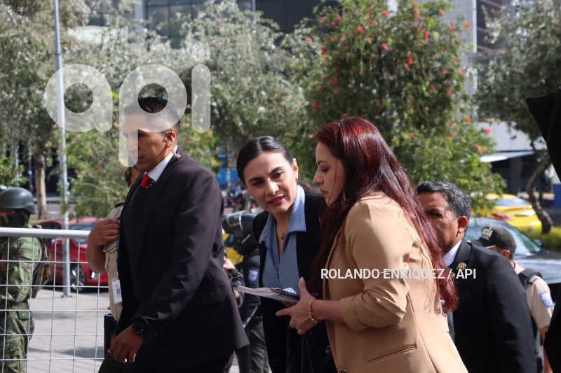 AUDIENCIA-VERONICA-ABAD