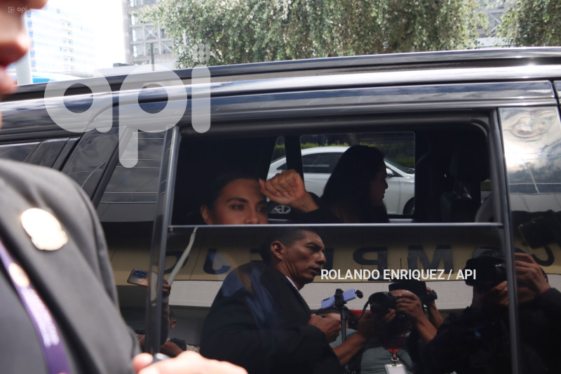 AUDIENCIA-VERONICA-ABAD