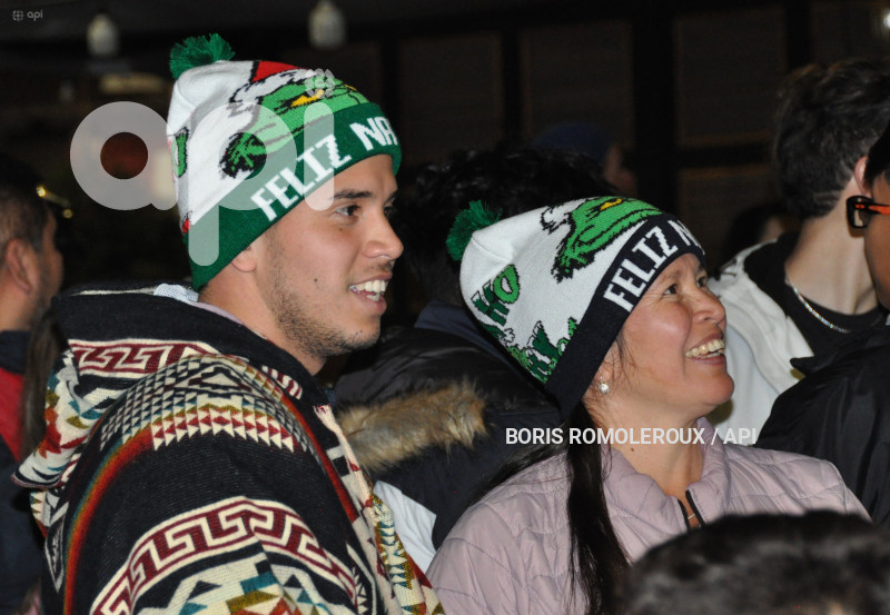 CUENCA -ENCENDIDO-ARBOL DE NAVIDAD